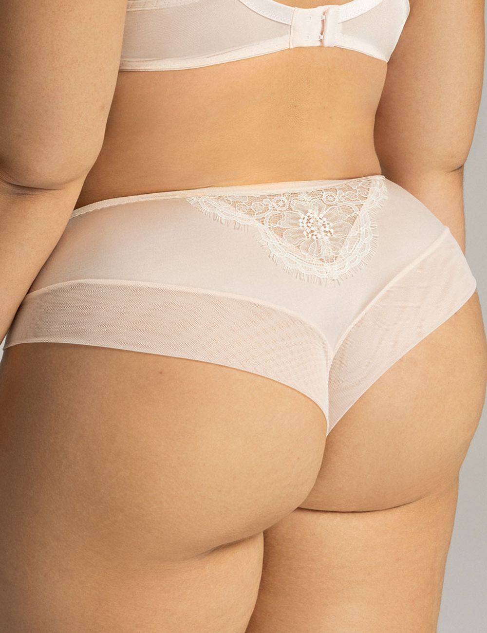Трусики бразилиана Ava BLOSSOM 2147 brazilian marschmallow