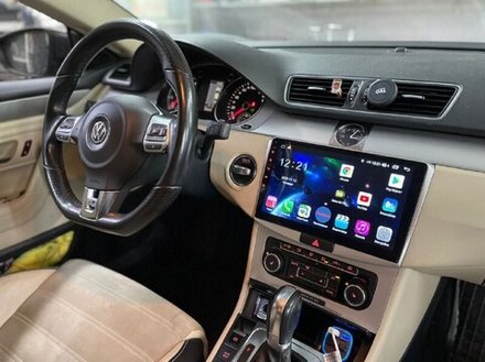 Магнитола для Volkswagen Passat 2005-2015 (B6, B7, CC) - FarCar BM493/909M монитор 10.36" QLED на Android 14, TS10, 4+32Гб, CarPlay, 4G SIM-слот