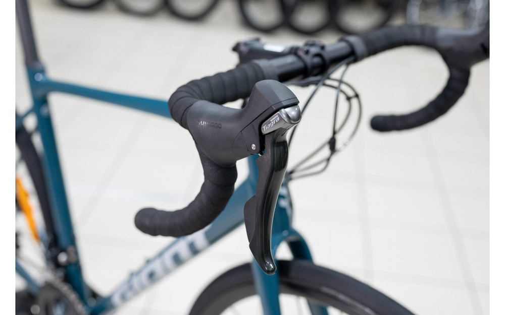 Шоссейный велосипед Giant Contend AR 2 (2022)