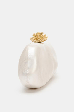 ZARA КЛАТЧ С МЕТАЛЛИЧЕСКОЙ ДЕТАЛЬЮ, БЕЛЫЙ