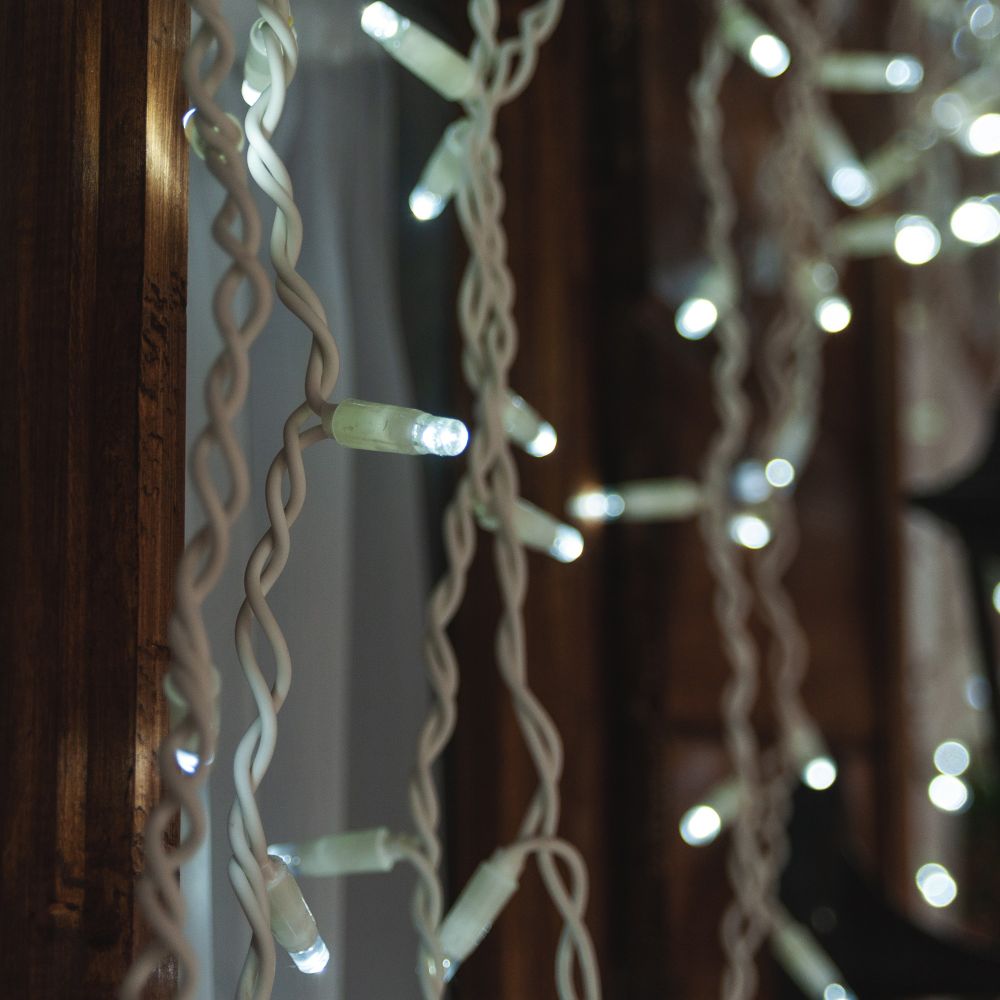 ULD-B3010-200-SWK WHITE IP67 Бахрома светодиодная со статическим свечением. 3м. Соединяемая. 200 светодиодов. Белый свет. Провод белый. TM Uniel.