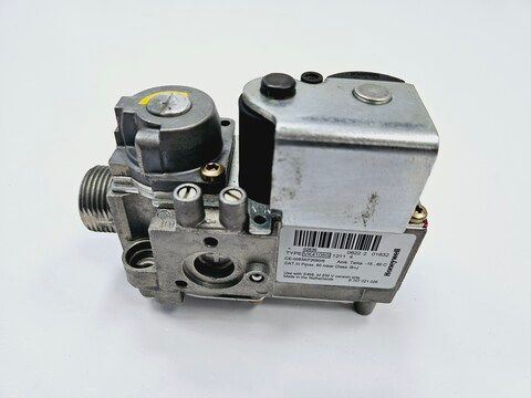 Клапан газовый (HONEYWELL VK4105G) BUDERUS Logamax U032/U034 (арт. 87070210260-1)