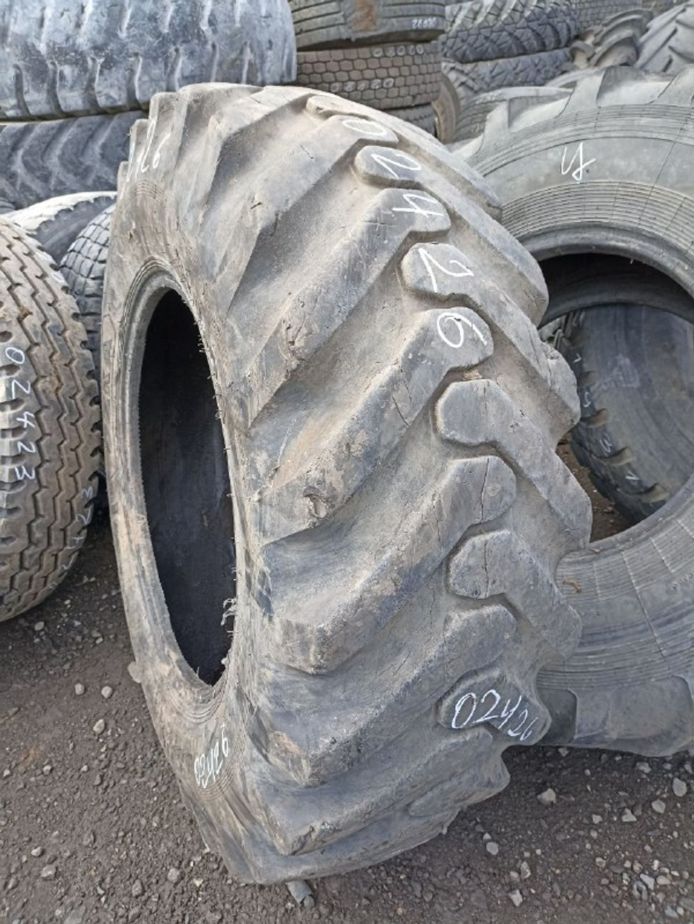 16.9-28 OZKA IND80 шина б/у