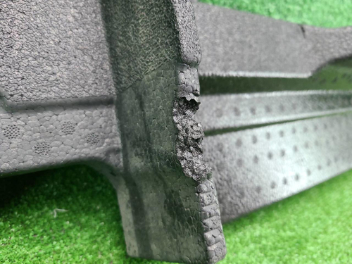 Абсорбер переднего бампера Audi Q8 (2018-2023)