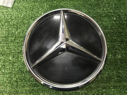 Эмблема решетки радиатора Mercedes GLE V167 18-24