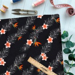 Ткань блэкаут белые водоросли с цветком и кленовым листом