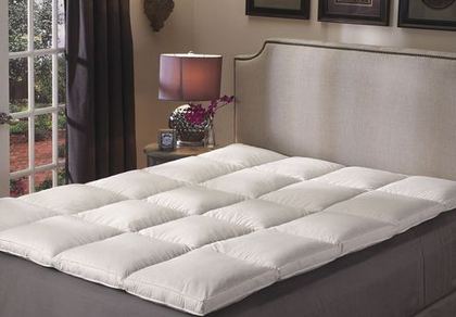 Перина пуховая 6 см 160x200 климат-контроль с уплотненным центром Dorbena