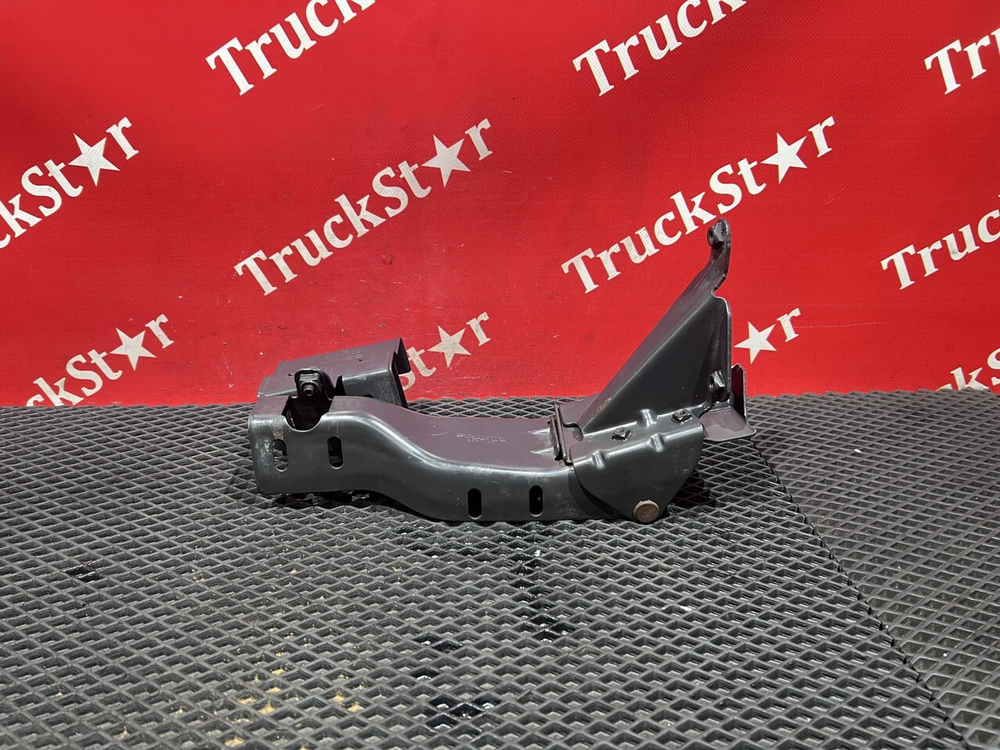 Кронштейн проводки 2021 г