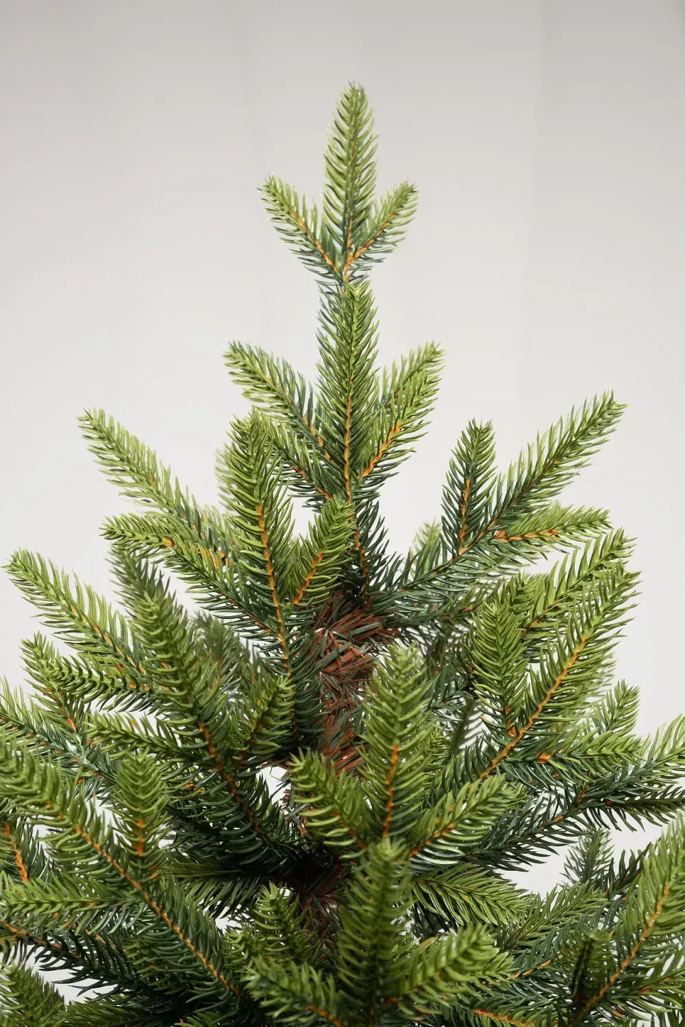 Ель искусственная «Тибетская» (Литая хвоя) от 1,8 м до 2,4 м