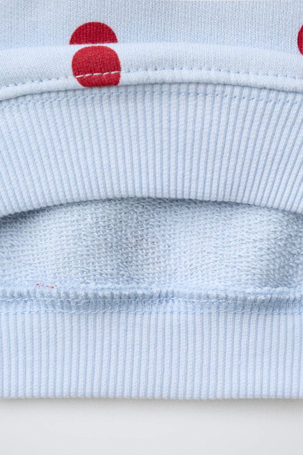 ZARA ТОЛСТОВКА В ГОРОШЕК PIPPI CALZASLARGAS © ASTRID LINDGREN COMPANY, СИНИЙ