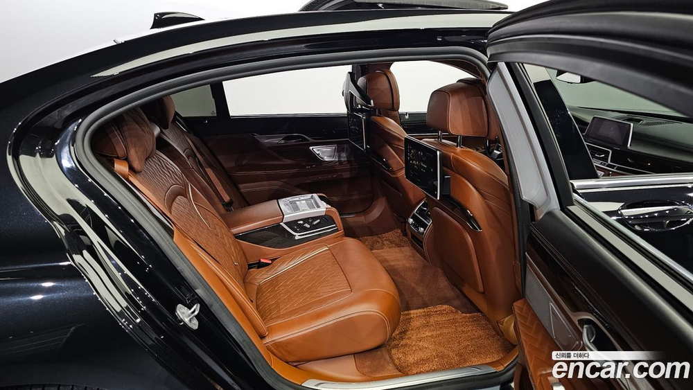 BMW 7 Series (G11) M760Li xDrive V12 Excellence (08.2019)