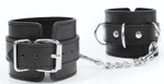 Черные наручники с металлическими застежками и цепочкой (Цвет: черный)