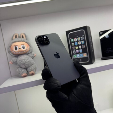 iPhone 15, 256 ГБ б/у