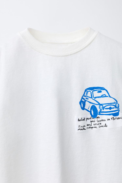 ZARA ФУТБОЛКА С ПРИНТОМ, ЖЕЛТОВАТО-БЕЛЫЙ