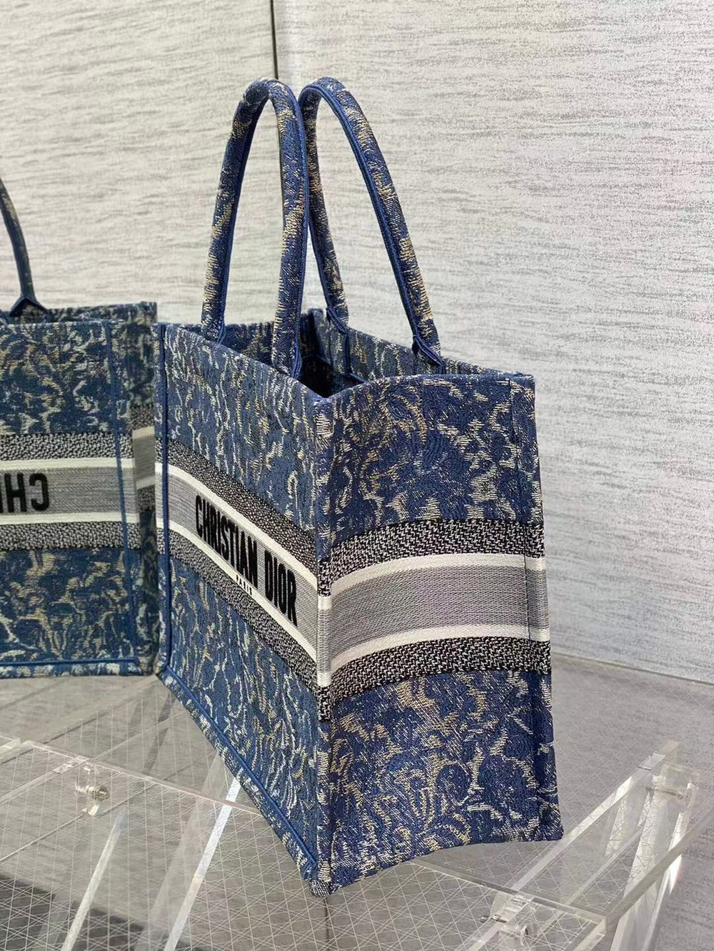 Christian Dior Book Tote 36 cm