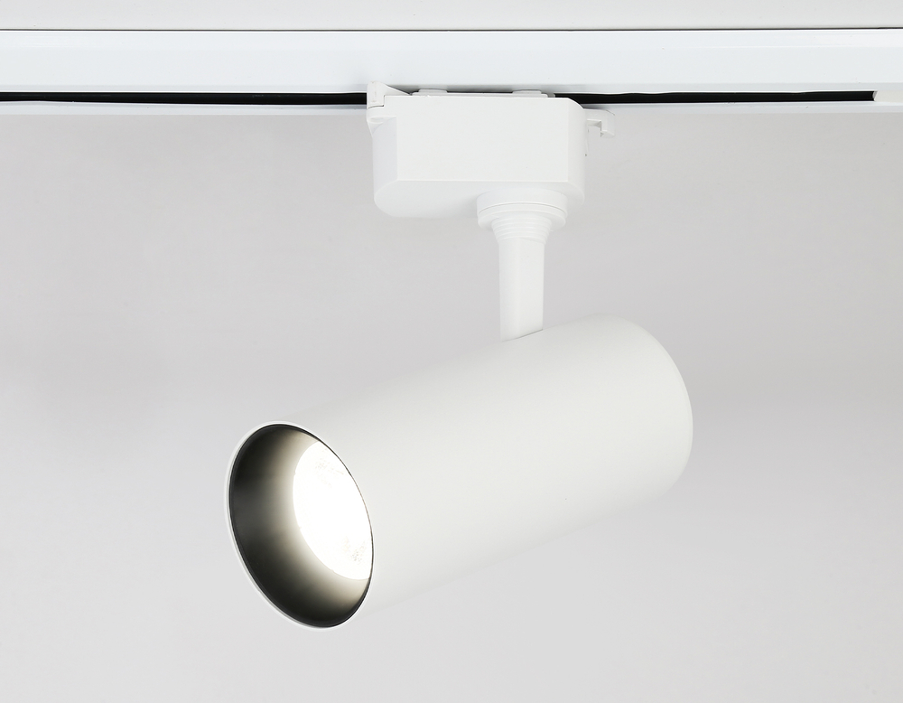 Cветильник светодиодный трековый GL5821 WH белый LED 15W 4200K 24°