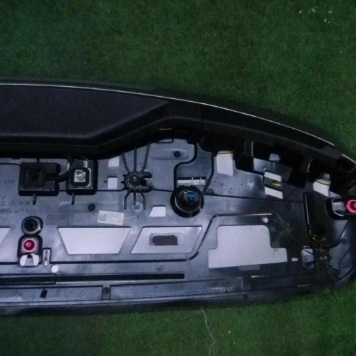 Спойлер крышки багажника Mercedes A W177 (2018-н.в.) хэтчбек