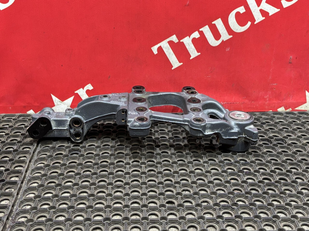 Кронштейн рессоры передней правый 2023г.