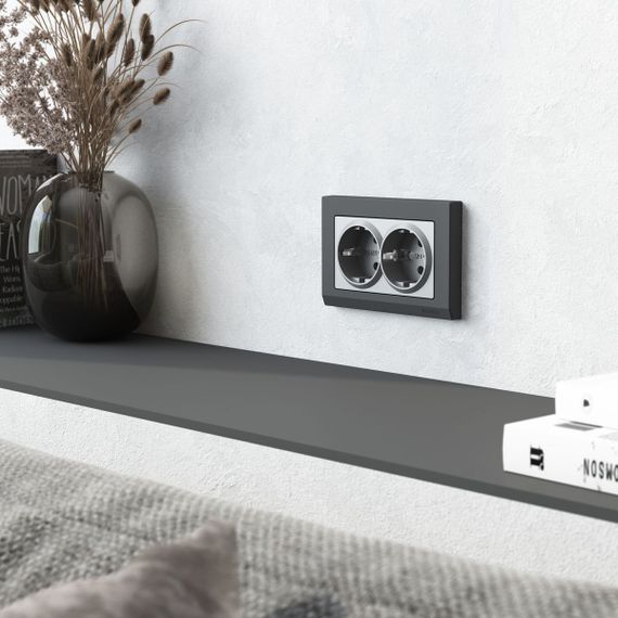 Розетка двойная с заземлением Werkel серебряный матовый W1172065 4690389195617