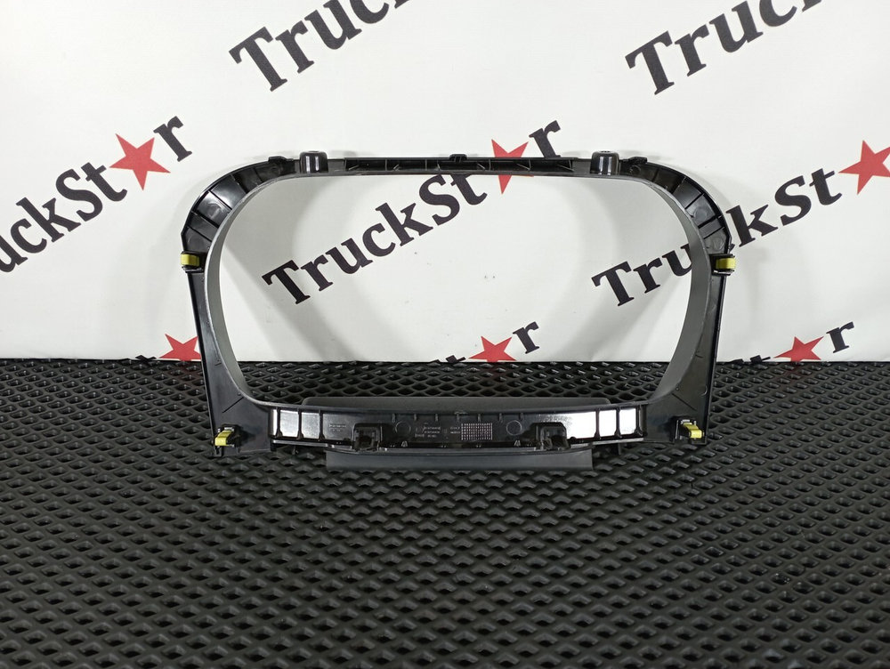 Накладка панели приборов 2023г