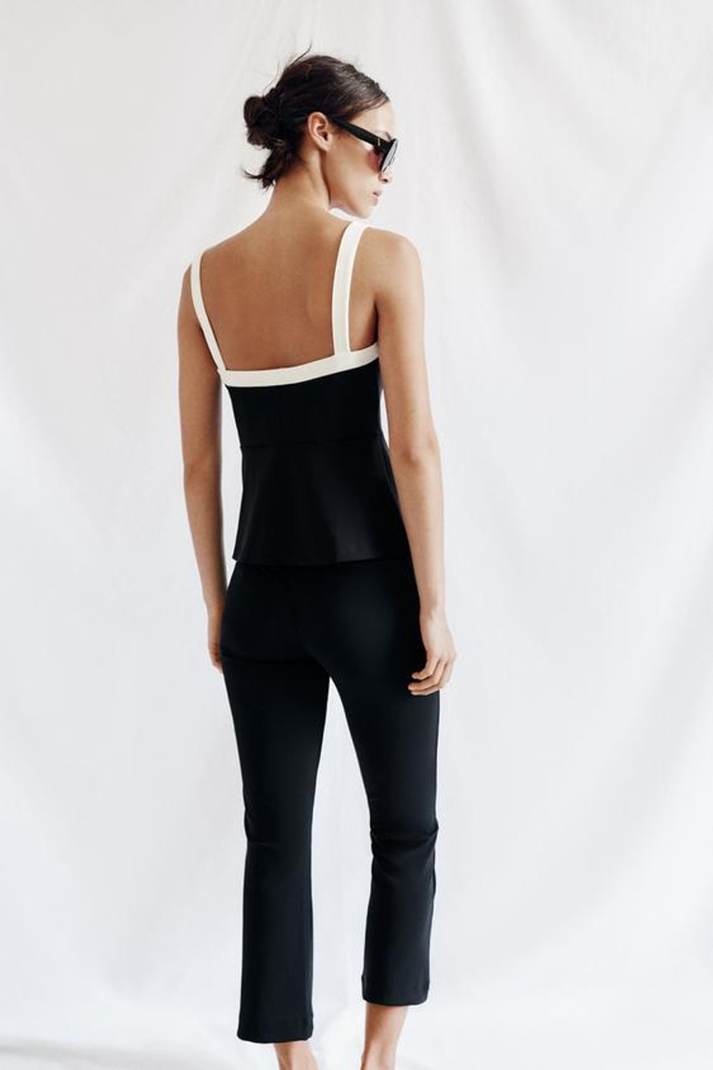 ZARA РАСКЛЕШЕННЫЕ ЛЕГИНСЫ СО ШВОМ, ЧЕРНЫЙ