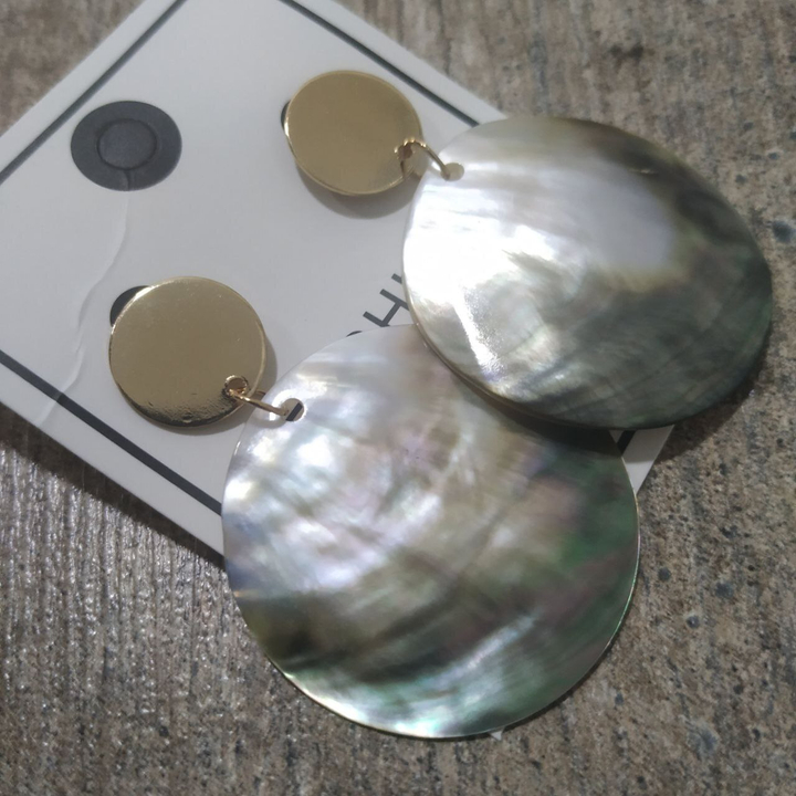 Серьги-гвоздики Перламутр диск круг малый металл золотистый