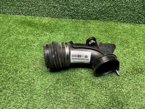 Патрубок воздуш. фильтра Mercedes C w205 (14-23)