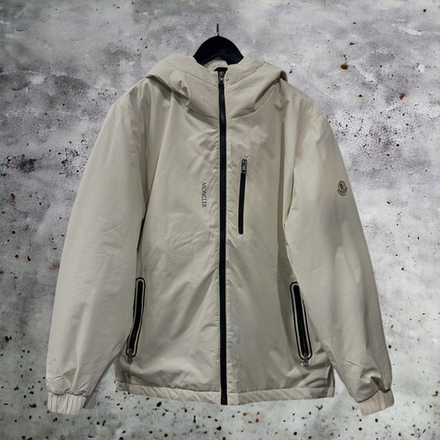 Куртка ветрозащитная Moncler • Белый