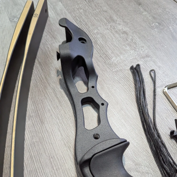 Лук спортивный для стрельбы и охоты (60 lbs)