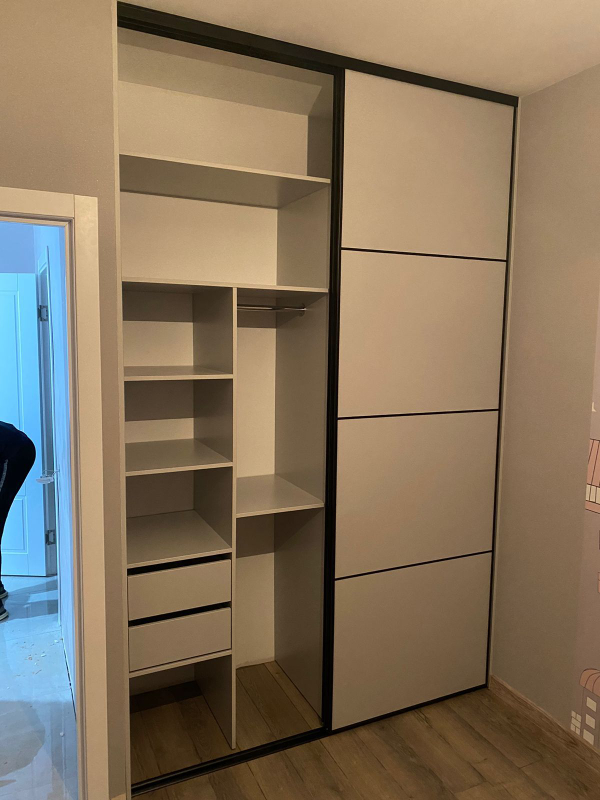 ШКАФЫ НА ЗАКАЗ ЛЮБОГО  РАЗМЕРА