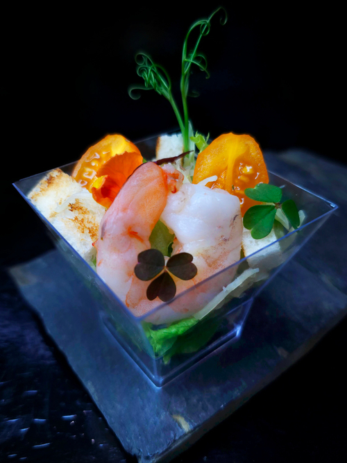 Салат Цезарь с креветками