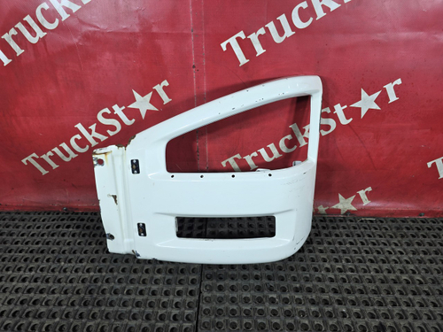 Угол бампера левый  2023г.