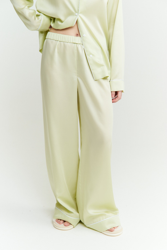 Брюки из тенселя с кантом лайм