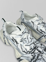 Кроссовки 218-2 на массивной подошве с надписями на шнурках