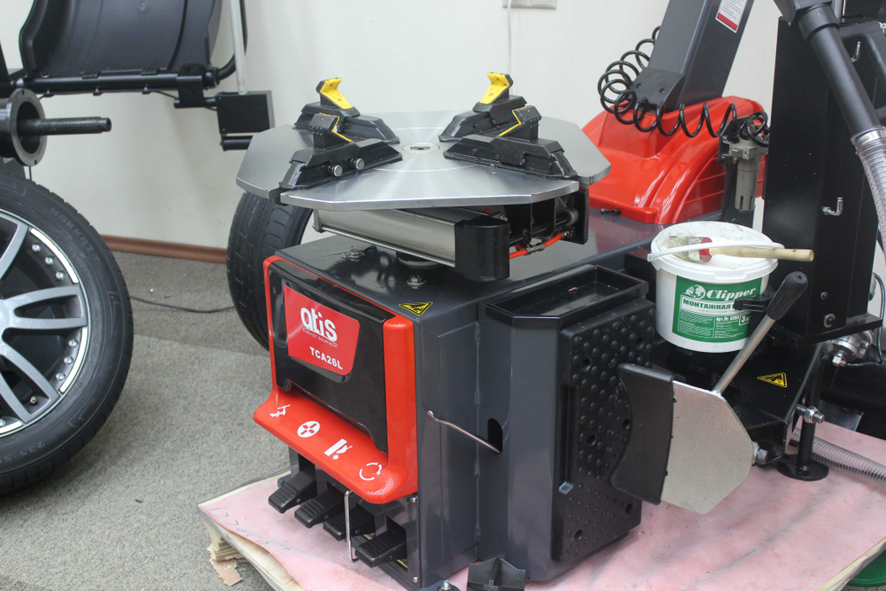 TCA26L Шиномонтажный автоматический станок