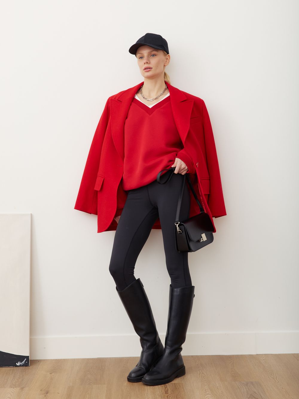 СВИТШОТ С V-ВЫРЕЗОМ КРАСНЫЙ