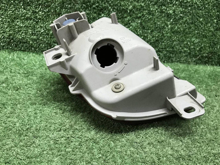 ПТФ правый Toyota Land Cruiser 200 (2015-2021)