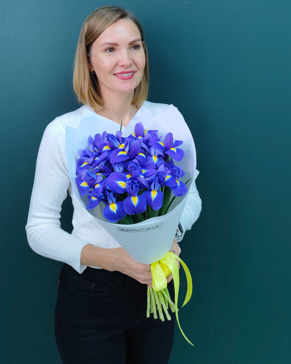 Букет из сиреневых Ирисов,15 шт(00117)