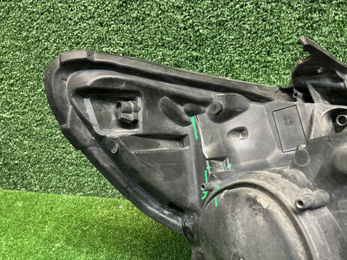 Фара левая Mercedes V w447 (2014-н.в.) LED