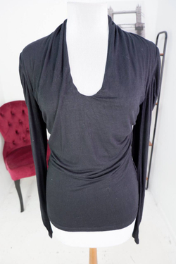 Блузка Dark Eyes удобная, визуально на 44 размер