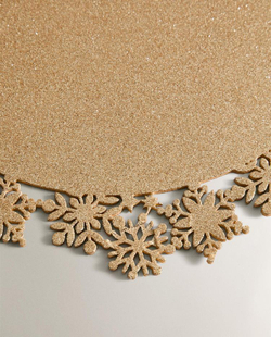 ZARA HOME БЛЕСТЯЩАЯ ПОДСТАВКА ПОД СТОЛОВЫЕ ПРИБОРЫ С УЗОРОМ «СНЕЖИНКИ», ЗОЛОТИСТЫЙ