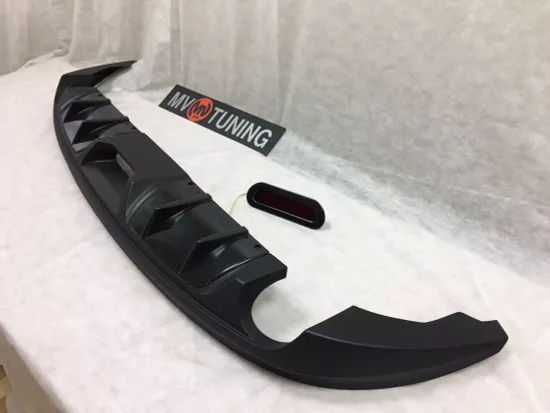 Диффузор заднего бампера с килями для Mazda 3 BM