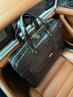 Портфель из кожи крокодила Zilli