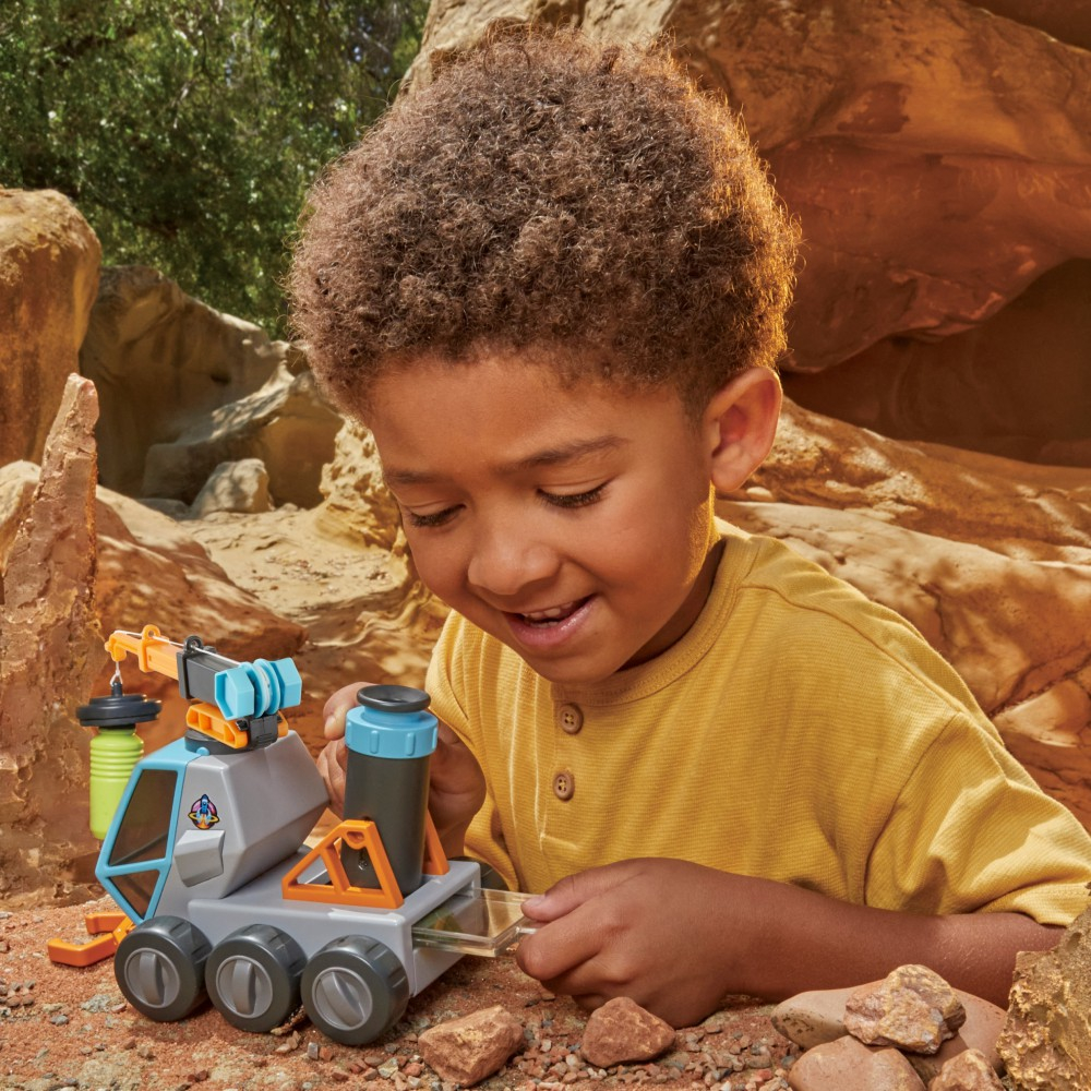 Little Tikes - Луноход Космический Набор Big Adventures с краном и микроскопом 662157