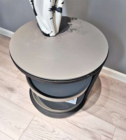 Прикроватная тумбочка 4484 с поворотным закрыванием