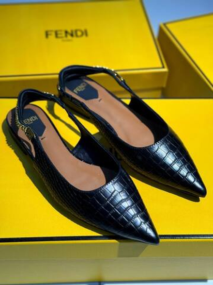 Босоножки Fendi