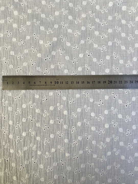 Муслин с вышивкой мелкие цветы, молочный DC04088-11
