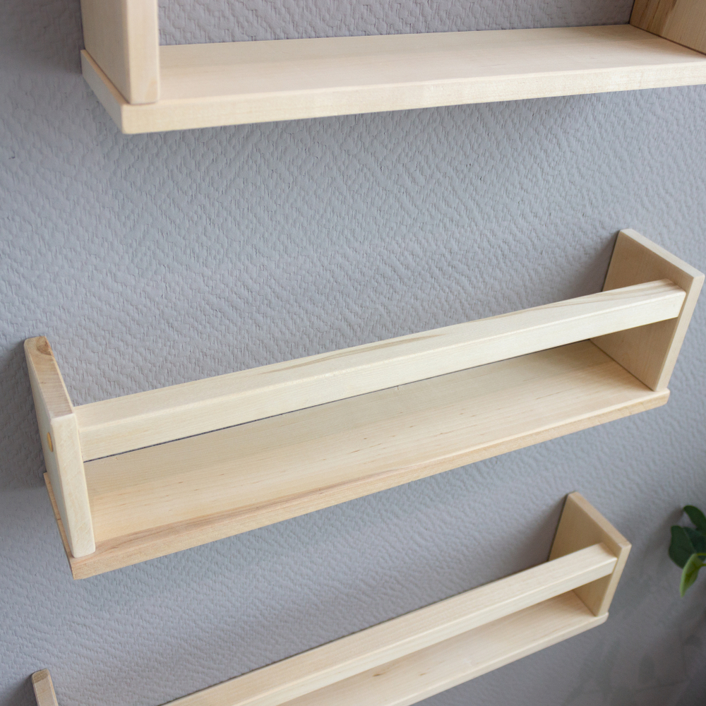 Полка настенная деревянная 30*9*12,5 (1шт.)