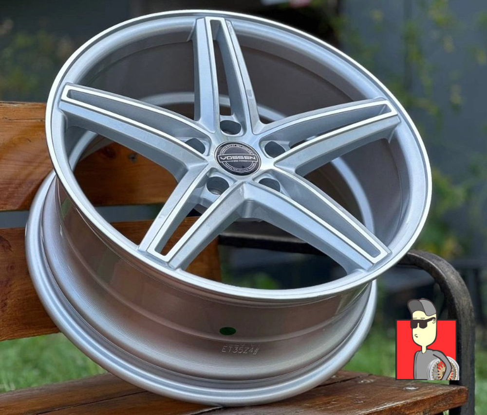 Комплект дисков Vossen CV-5 18x8 et35 5x114.3