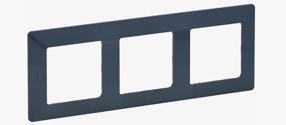 Рамка 3-я универсальная Legrand Valena LIFE Лазурь 754093